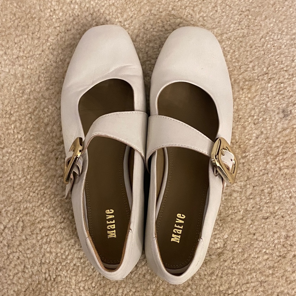 Maeve Buckle Mary Jane Cream Flats sz EU 38